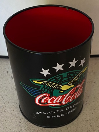 5787-1 € 3,00 coca cola pennenbakje.jpeg